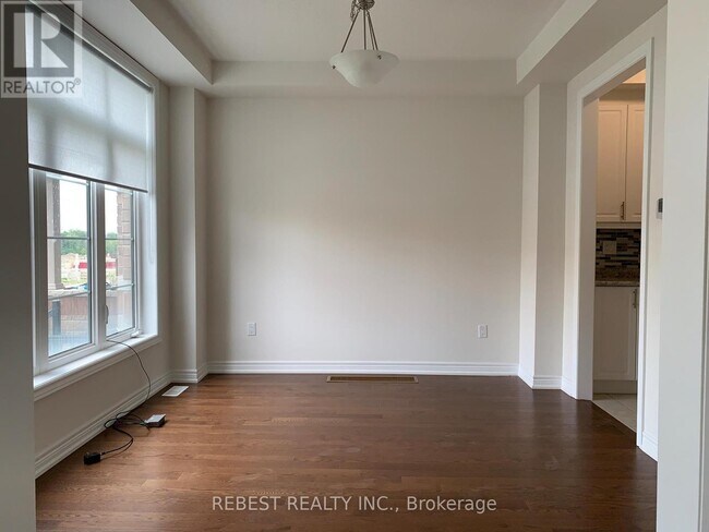 220 Coronation Rd in Whitby, ON - Building Photo - Building Photo