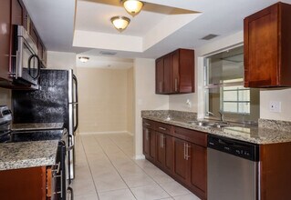 1655 N 50th Ave in Hollywood, FL - Building Photo - Building Photo