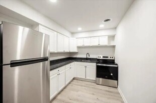 2310 Ewing Ave, Unit 101 in Suitland, MD - Building Photo