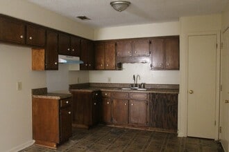 3403 Sweetbrier Rd in Albany, GA - Building Photo - Building Photo