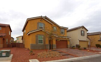 5821 Petrified Tree Ln in North Las Vegas, NV - Building Photo