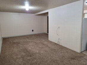 9180 SW 4th St in Wilsonville, OR - Building Photo - Building Photo