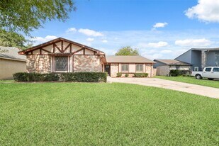 10522 Northview Dr in Houston, TX - Building Photo