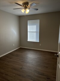 Porter Plaza Apartments photo'