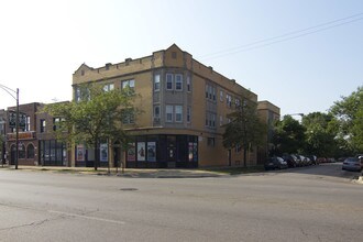 3533-3535 W Fullerton Ave in Chicago, IL - Building Photo - Building Photo