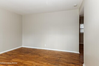 3752 Penway Ave in Louisville, KY - Building Photo - Building Photo