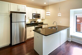 31 S Main St in Phoenixville, PA - Building Photo - Building Photo