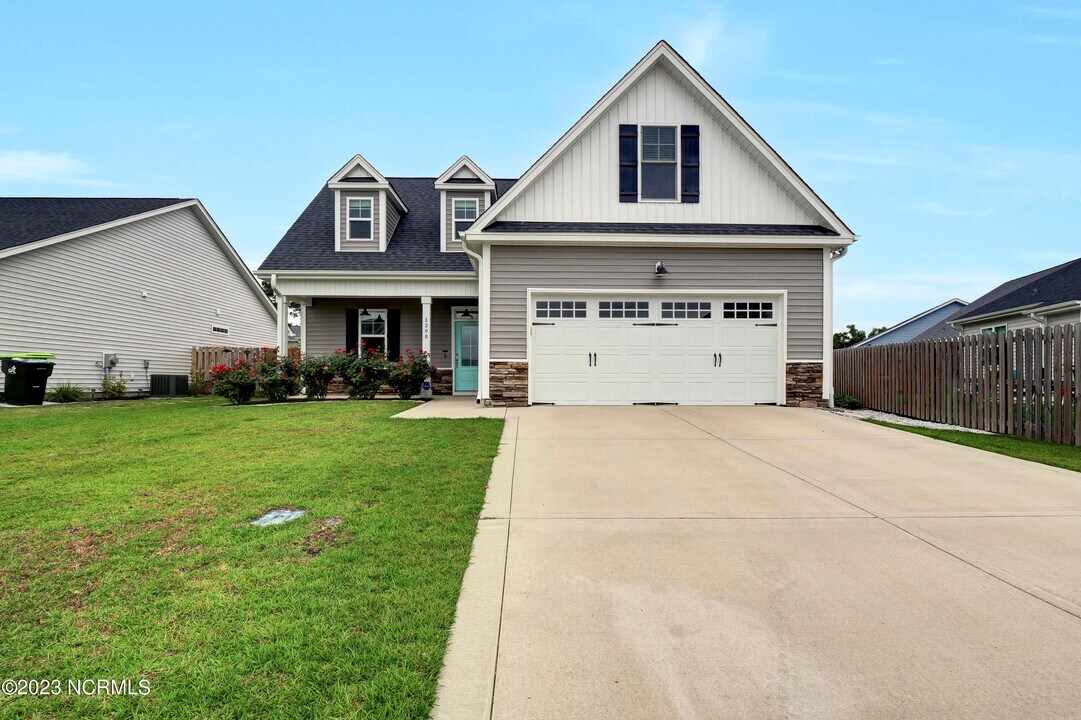 1308 Teddy Rd in Castle Hayne, NC - Building Photo