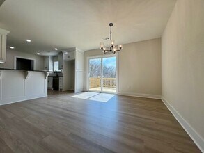 69 Stoneykirk Dr in Bella Vista, AR - Building Photo - Building Photo