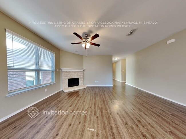 3205 Peninsula Trail in Denton, TX - Foto de edificio - Building Photo