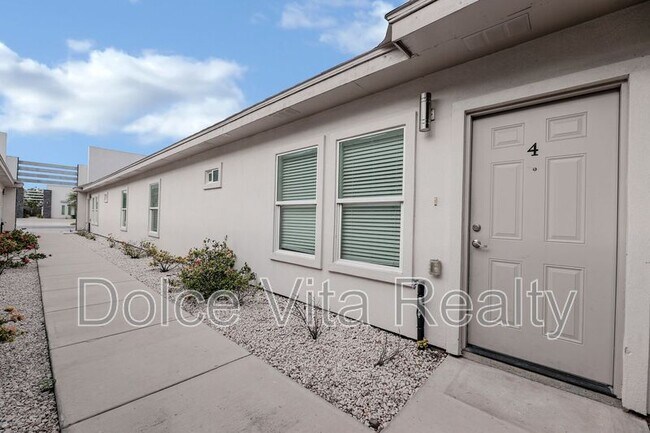 1012 E la Cantera Ave in McAllen, TX - Building Photo - Building Photo