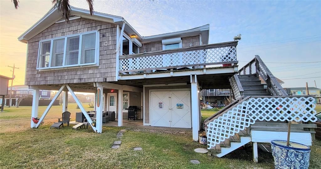 16518 Captain Kidd Rd in Jamaica Beach, TX - Foto de edificio