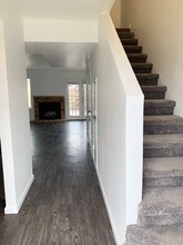 4004 Esters Rd in Irving, TX - Foto de edificio - Building Photo
