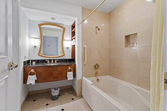 810 Pacific Ave in Atlantic City, NJ - Building Photo - Building Photo