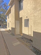 4312 Tierra Verde St in Bakersfield, CA - Building Photo - Building Photo