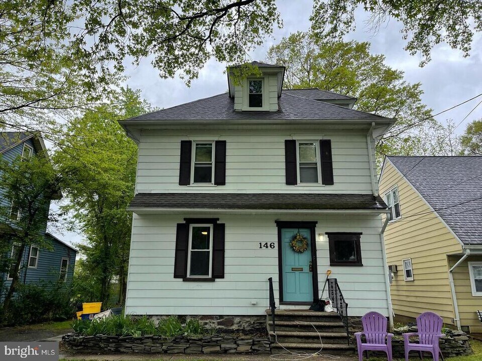 146 Virginia Ave in Audubon, NJ - Building Photo