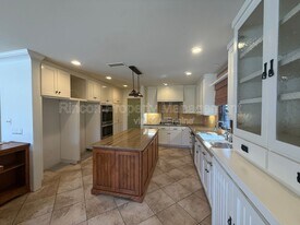 2166 Palomar Ave in Ventura, CA - Building Photo