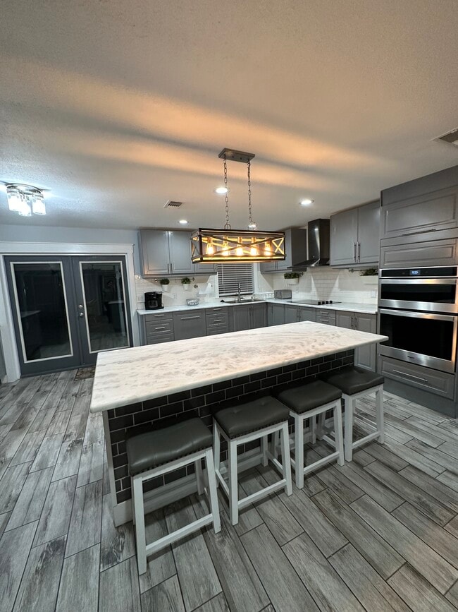 1011 67th Avenue Dr W in Bradenton, FL - Building Photo - Building Photo