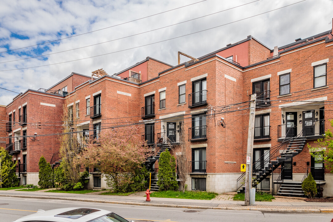 3032A Lasalle Boul in Verdun, QC - Building Photo