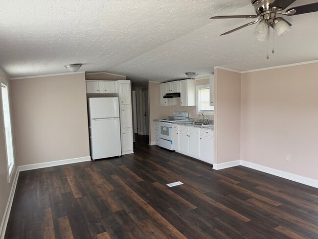 230 Hibiscus Ln in Littleton, NC - Building Photo - Building Photo