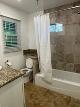 10949 Massachusetts Ave in Los Angeles, CA - Building Photo - Building Photo