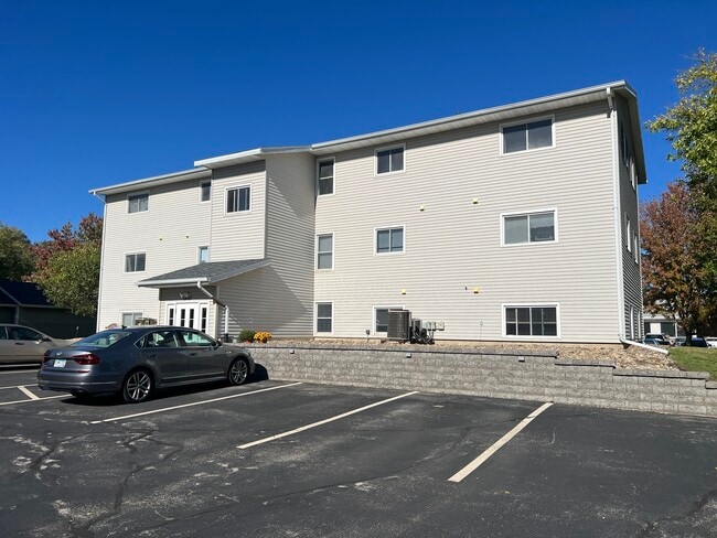 1807 Greenfield Ln SW, Unit 1