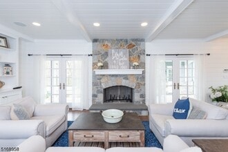 309 Sleepy Hollow Ln in Franklin Lakes, NJ - Building Photo - Building Photo