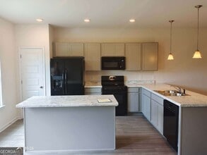 66 Professional Pl in Calhoun, GA - Building Photo - Building Photo