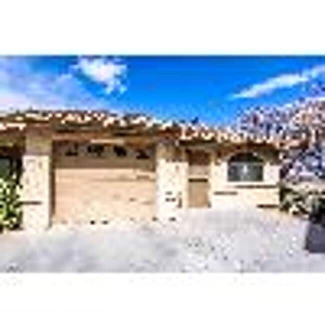 8509 E Leigh Dr