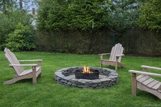 4 Glynn Dr in Shelter Island, NY - Building Photo - Building Photo