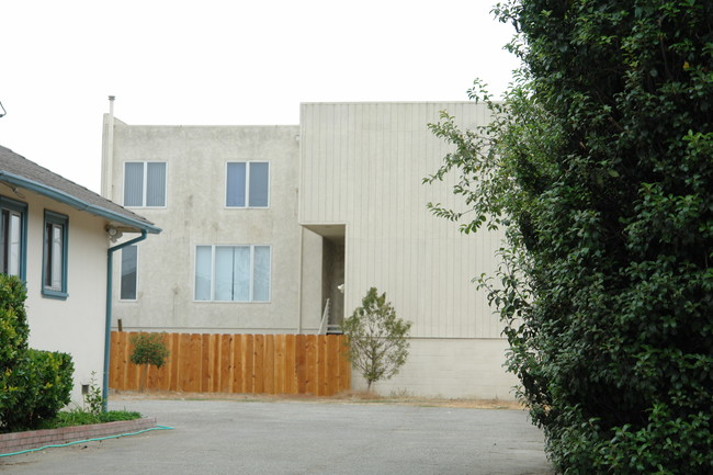 336 Cayuga St in Salinas, CA - Foto de edificio - Building Photo