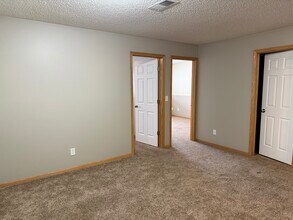 1226 45th Ave NE in St. Cloud, MN - Building Photo - Building Photo