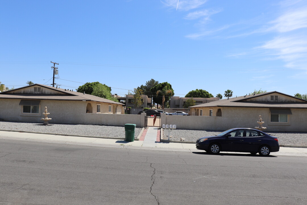 42720-42740 Clifford St in Palm Desert, CA - Building Photo