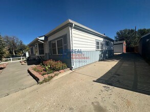 796 Kenton St in Aurora, CO - Building Photo - Building Photo