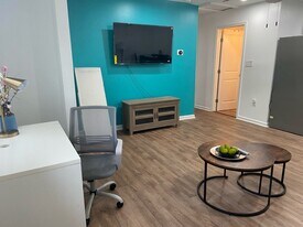 311 Penniman Rd, Unit B in Williamsburg, VA - Building Photo