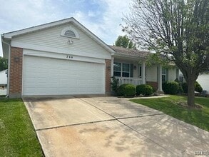 244 Sassafras Parc Dr in Dardenne Prairie, MO - Building Photo - Building Photo