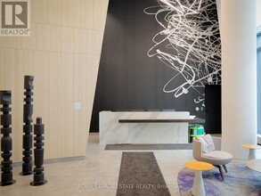20-520 Tubman Ave in Toronto, ON - Building Photo - Building Photo