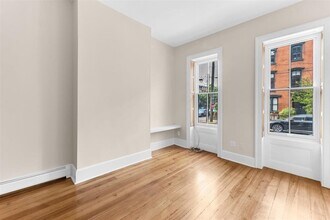 299 8th St in Jersey City, NJ - Building Photo - Building Photo