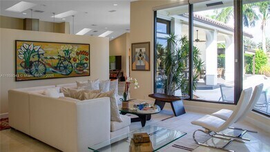 2880 Windmill Ranch Rd in Weston, FL - Foto de edificio - Building Photo