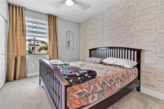 4745 NW 84th Ct in Doral, FL - Building Photo - Building Photo