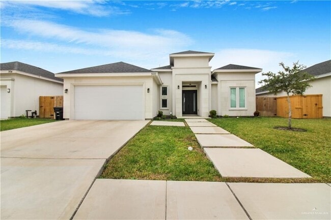 property at 3100 E Zinnia Ave