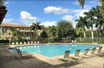 924 SW 146th Ter in Pembroke Pines, FL - Building Photo - Building Photo