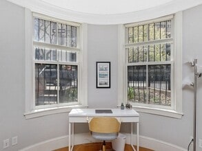 93 E Brookline St, Unit 1 in Boston, MA - Foto de edificio - Building Photo