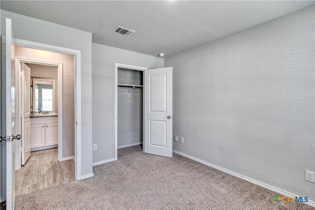 property at 1919 Grey Catbird