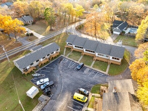 Earl’s Point Condominiums in Hot Springs, AR - Building Photo - Building Photo