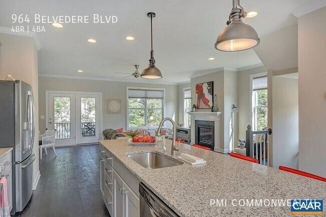 964 Belvedere Boulevard in Charlottesville, VA - Building Photo - Building Photo