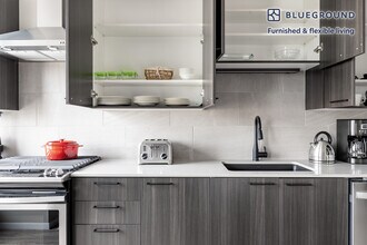 939 W Washington Blvd-Unit -FL9-ID244 in Chicago, IL - Building Photo - Building Photo