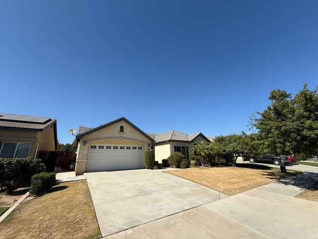 11008 Snowcreek Falls Ave in Bakersfield, CA - Building Photo - Building Photo