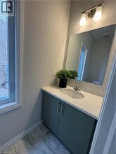 113 Rivergreen Cres in Cambridge, ON - Building Photo - Building Photo