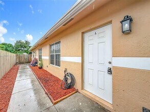 530 NE 34th St in Pompano Beach, FL - Building Photo - Building Photo